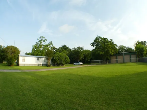$357,000 | 1615 East Wallisville Road, Highlands, TX 77562