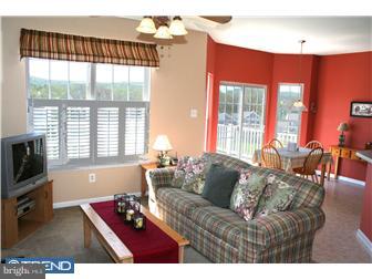 129 Hartman Road Pottstown, PA 19465 - Photo 4 of 12 Family Room