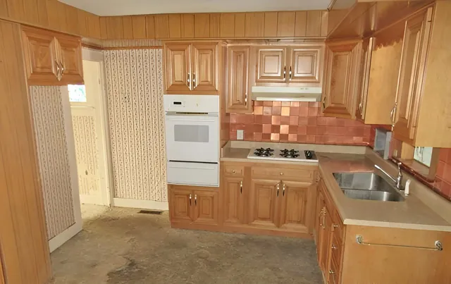 $29,900 | 285 Fulton Place, Canton, IL 61520