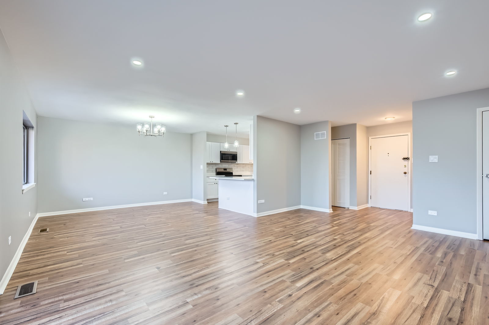 2301 183rd Street, Unit 309 Homewood, IL 60430 - Photo 3 of 24 Gallery Image 3