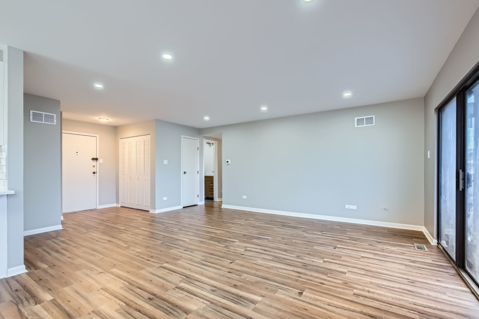 2301 183rd Street, Unit 309 Homewood, IL 60430 - Photo 4 of 24 Gallery Image 4