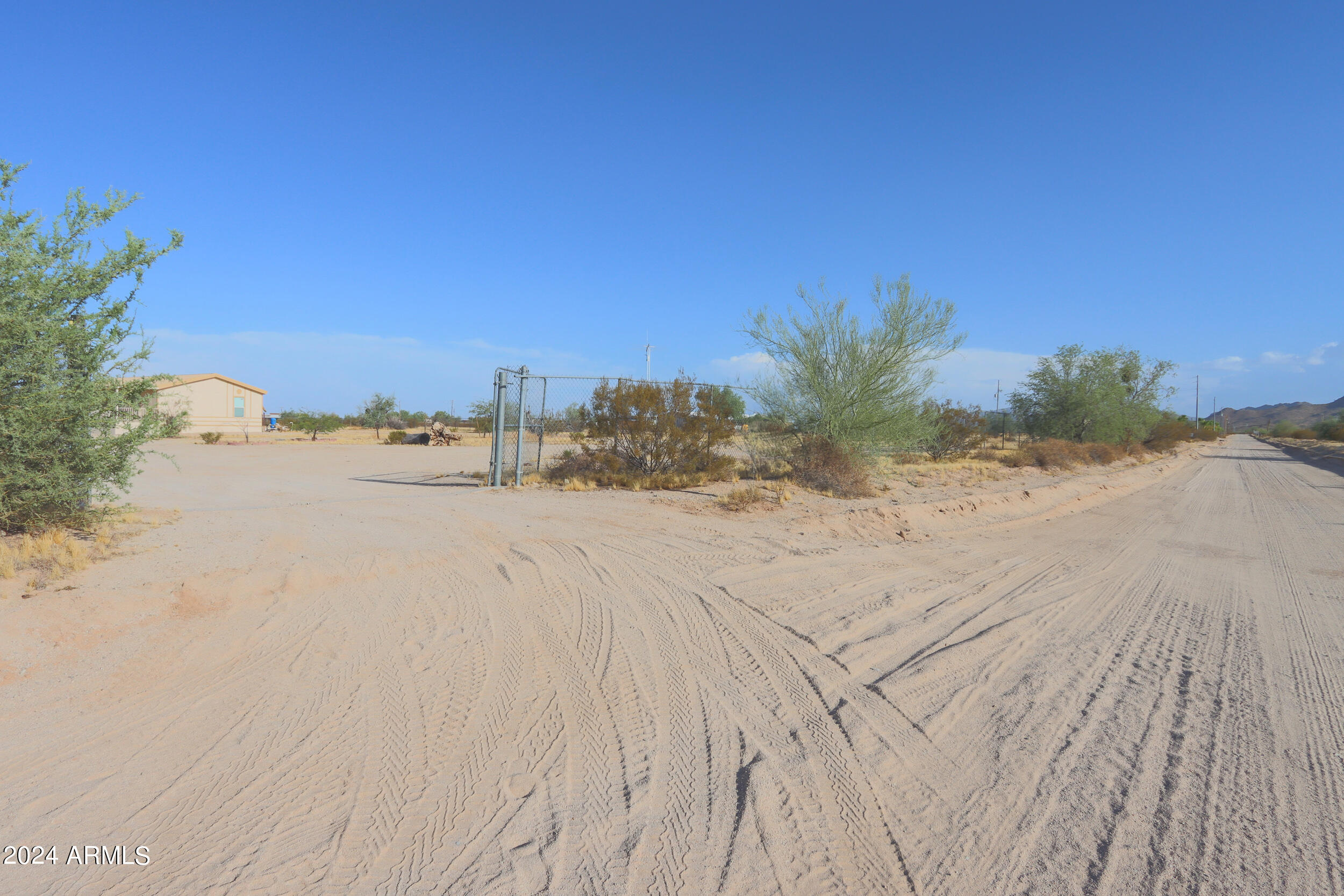 5045 North Arabian Road Maricopa, AZ 85139 - Photo 36 of 45 06