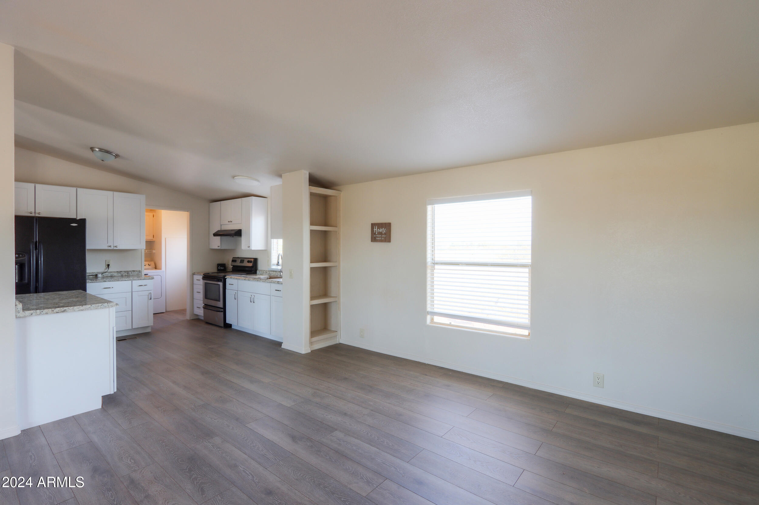 5045 North Arabian Road Maricopa, AZ 85139 - Photo 8 of 45 21