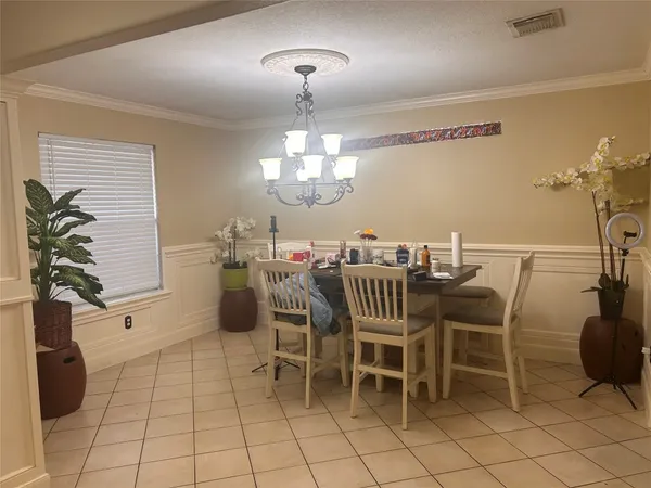 $2,000 | 7811 Fall Glen Drive, Houston, TX 77040