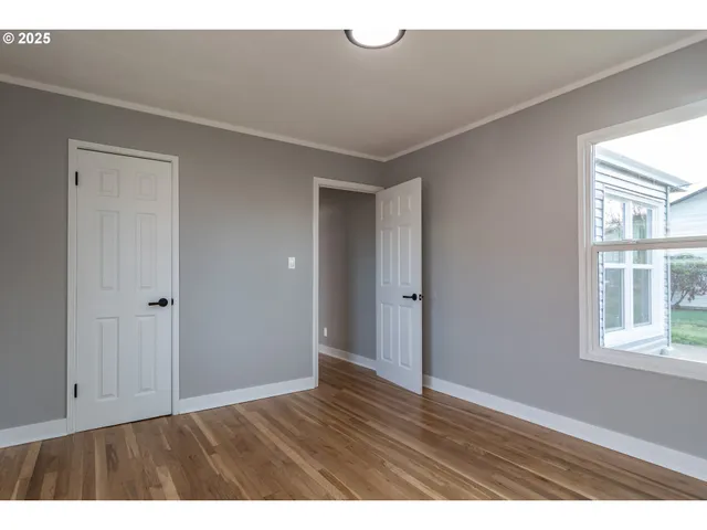 $279,900 | 1551 Northeast Morris Street, Roseburg, OR 97470