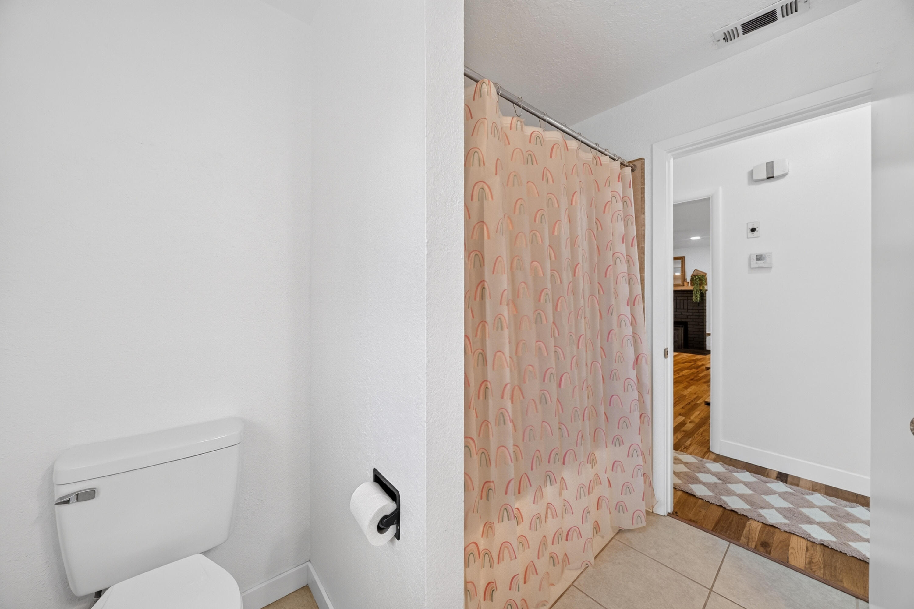 3061 Marmac Road Anderson, CA 96007 - Photo 27 of 45 Bathroom 2