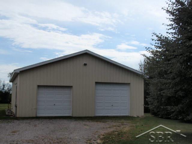 7371 Pierce Road Freeland, MI 48623 - Photo 5 of 7 20067577-4.JPG