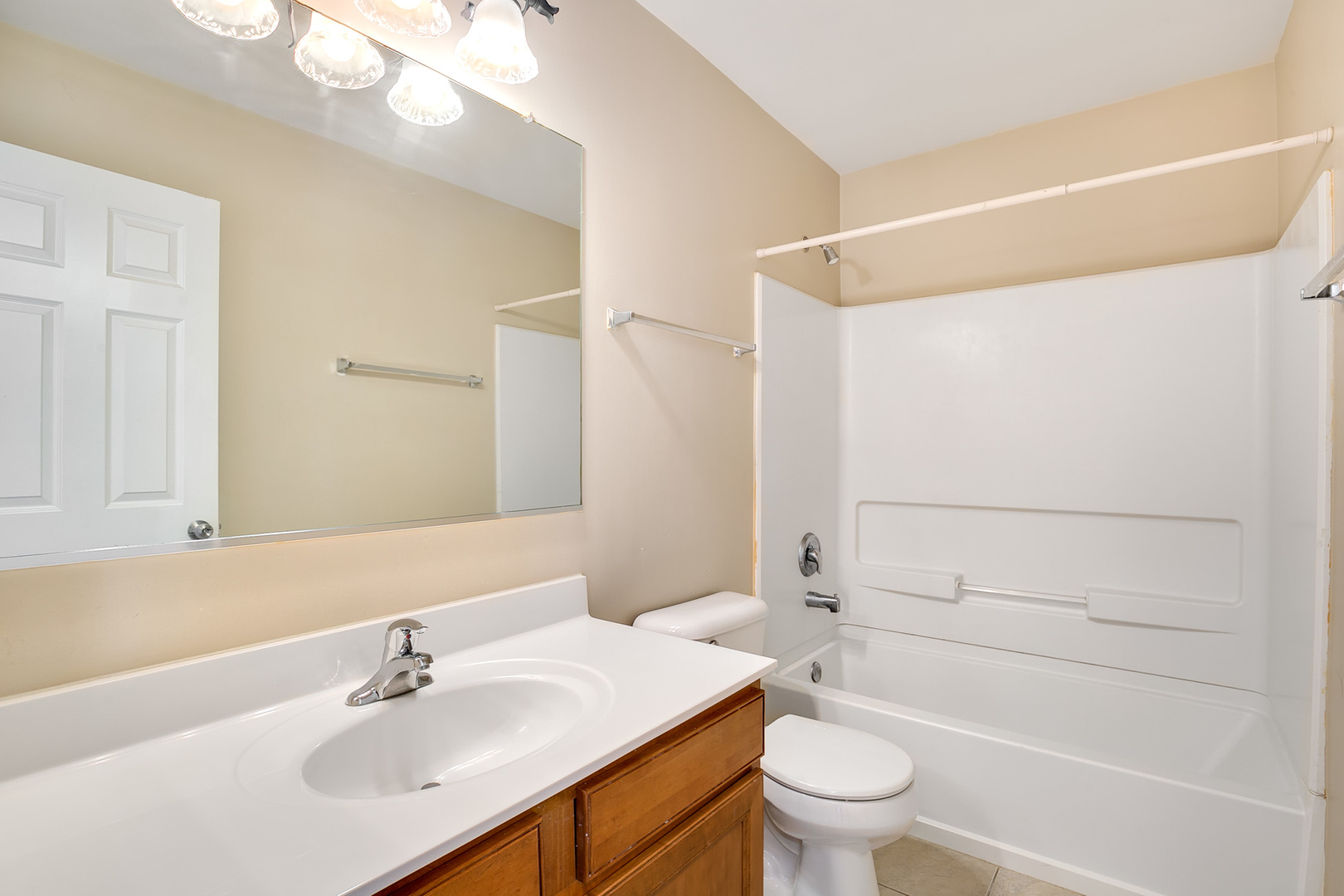 222 Atwell Street Elgin, IL 60124 - Photo 23 of 32