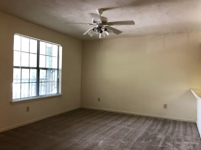 $1,000 | 911 Richmond Street, Tallahassee, FL 32304