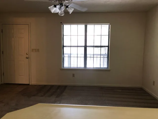 $1,000 | 911 Richmond Street, Tallahassee, FL 32304