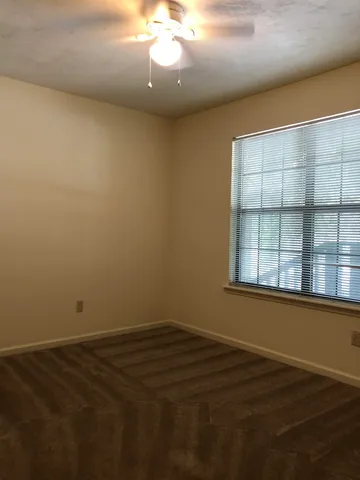 $1,000 | 911 Richmond Street, Tallahassee, FL 32304