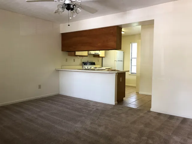 $1,000 | 911 Richmond Street, Tallahassee, FL 32304