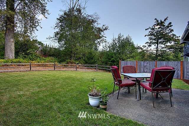 5222 Northeast 9th Place Renton, WA 98059 - Photo 14 of 15 Gallery Image 14