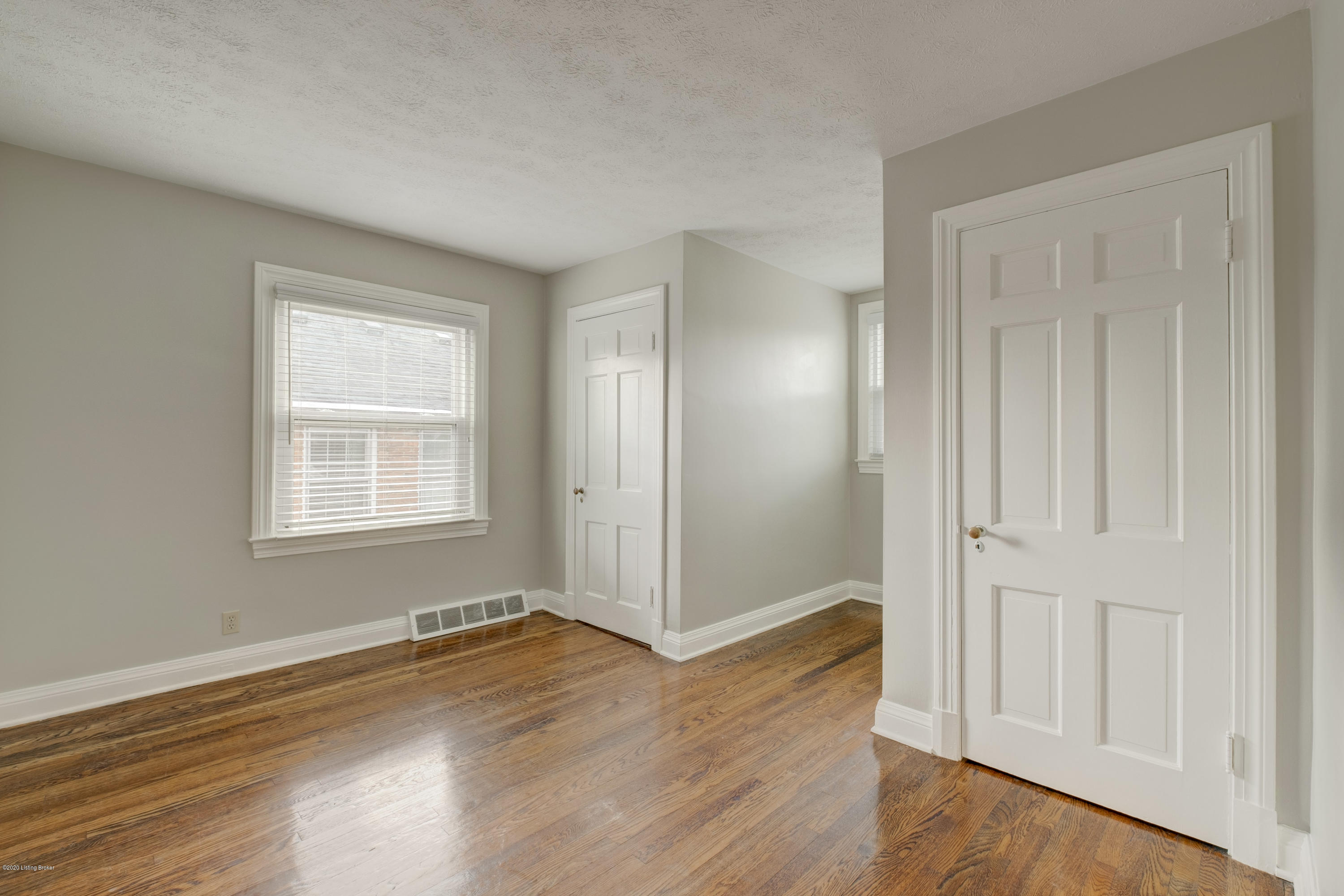 2320 Manchester Road Louisville, KY 40205 - Photo 44 of 73 2330Manchester_Klunk-43