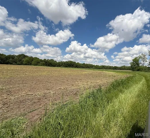 $2,200,500 | 163 M/l Salt River, Shelbyville, MO 63469