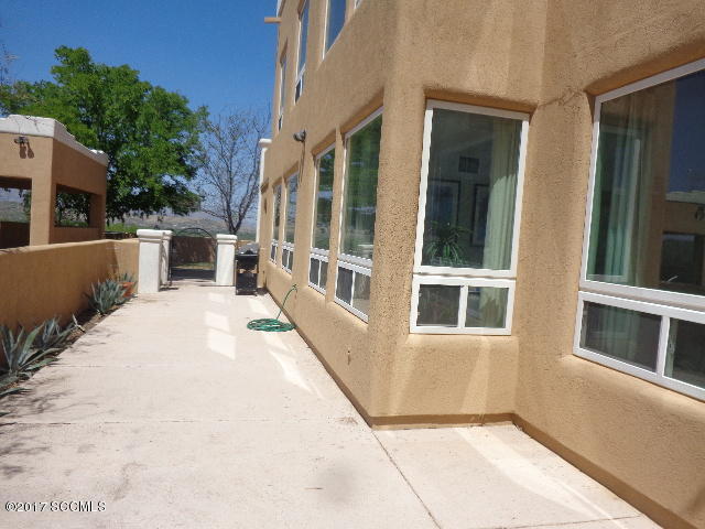 274 Camino Panama Rio Rico, AZ 85648 - Photo 3 of 23 a balcony with a stove