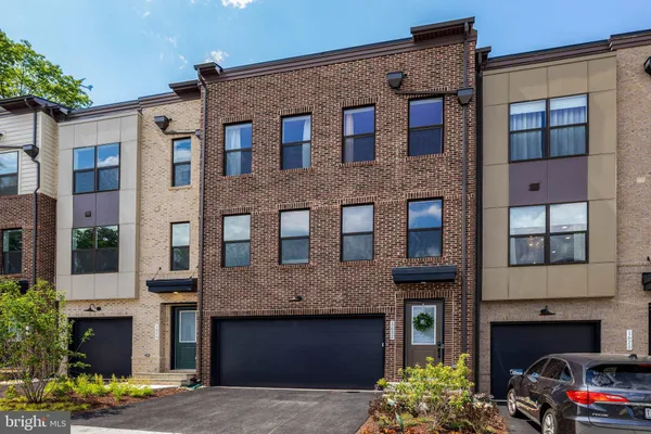 $1,295,000 | 1622 Fellowship Square, Reston, VA 20190