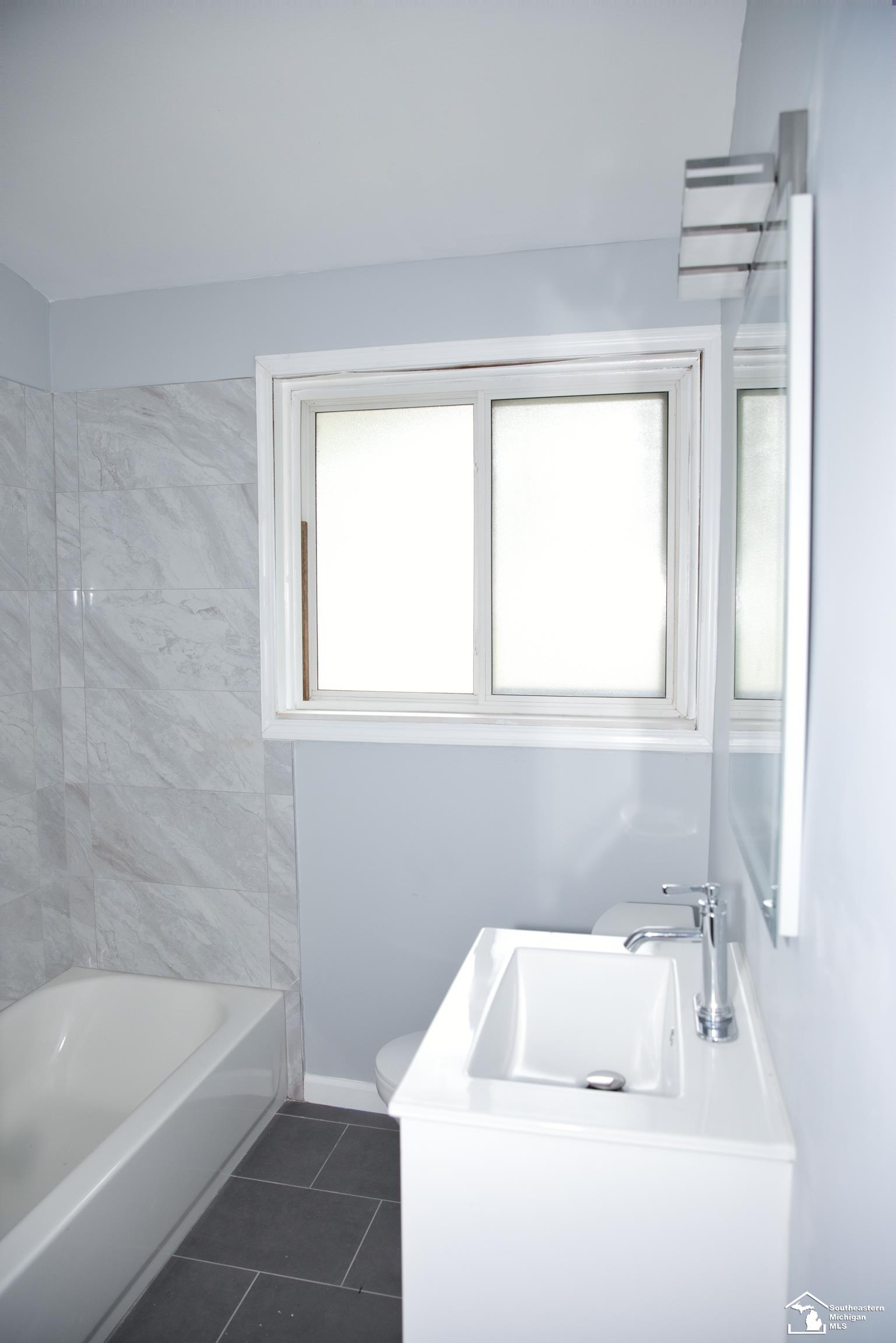 19278 Berg Road Detroit, MI 48219 - Photo 18 of 36 Gallery Image 18