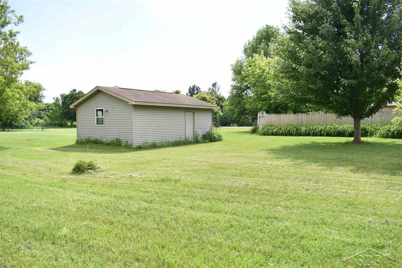3940 Hackett Road Saginaw, MI 48603 - Photo 14 of 22 Additional Garage