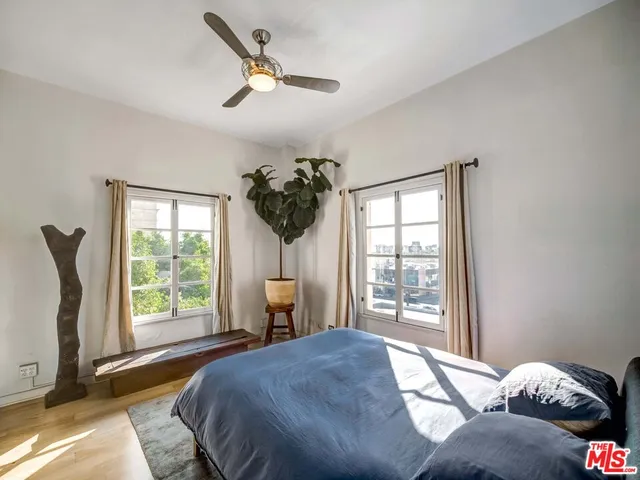 $3,950 | 109 North Sycamore Avenue, Unit 505, Los Angeles, CA 90036