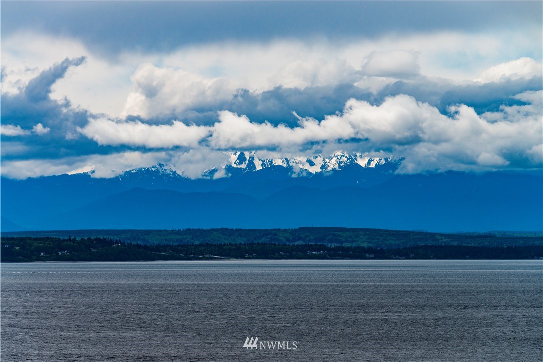 6924 Sills Road Clinton, WA 98236 - Photo 1 of 25 a view of sunset