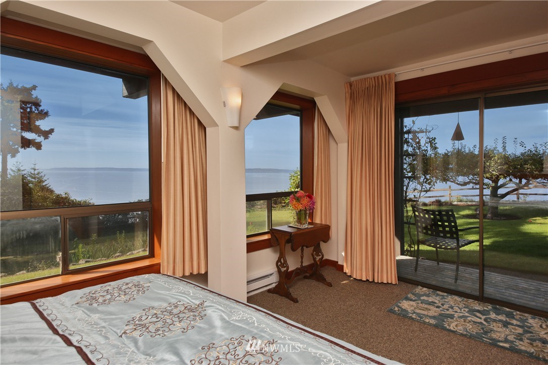 6924 Sills Road Clinton, WA 98236 - Photo 22 of 25 a view of an entryway with a door