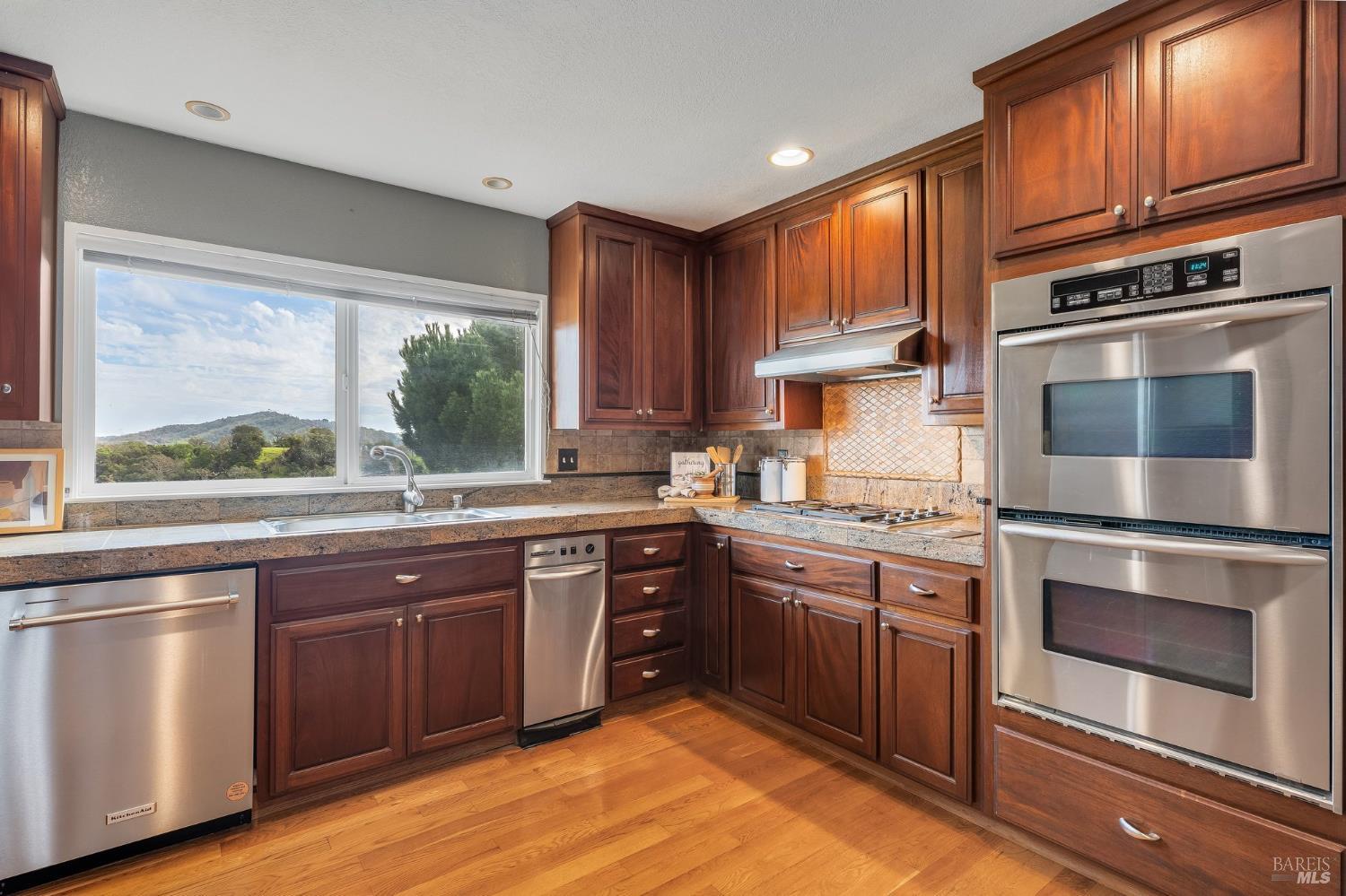 55 Rockrose Way Novato, CA 94945 - Photo 14 of 63