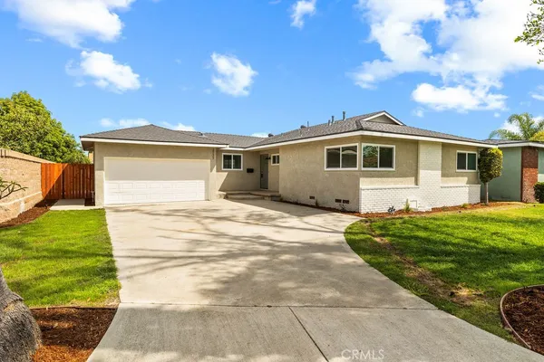 $1,124,900 | 2177 West Midwood Lane, Anaheim, CA 92804