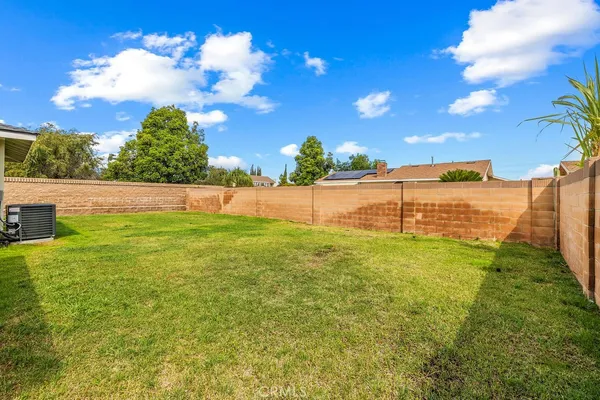 $1,124,900 | 2177 West Midwood Lane, Anaheim, CA 92804