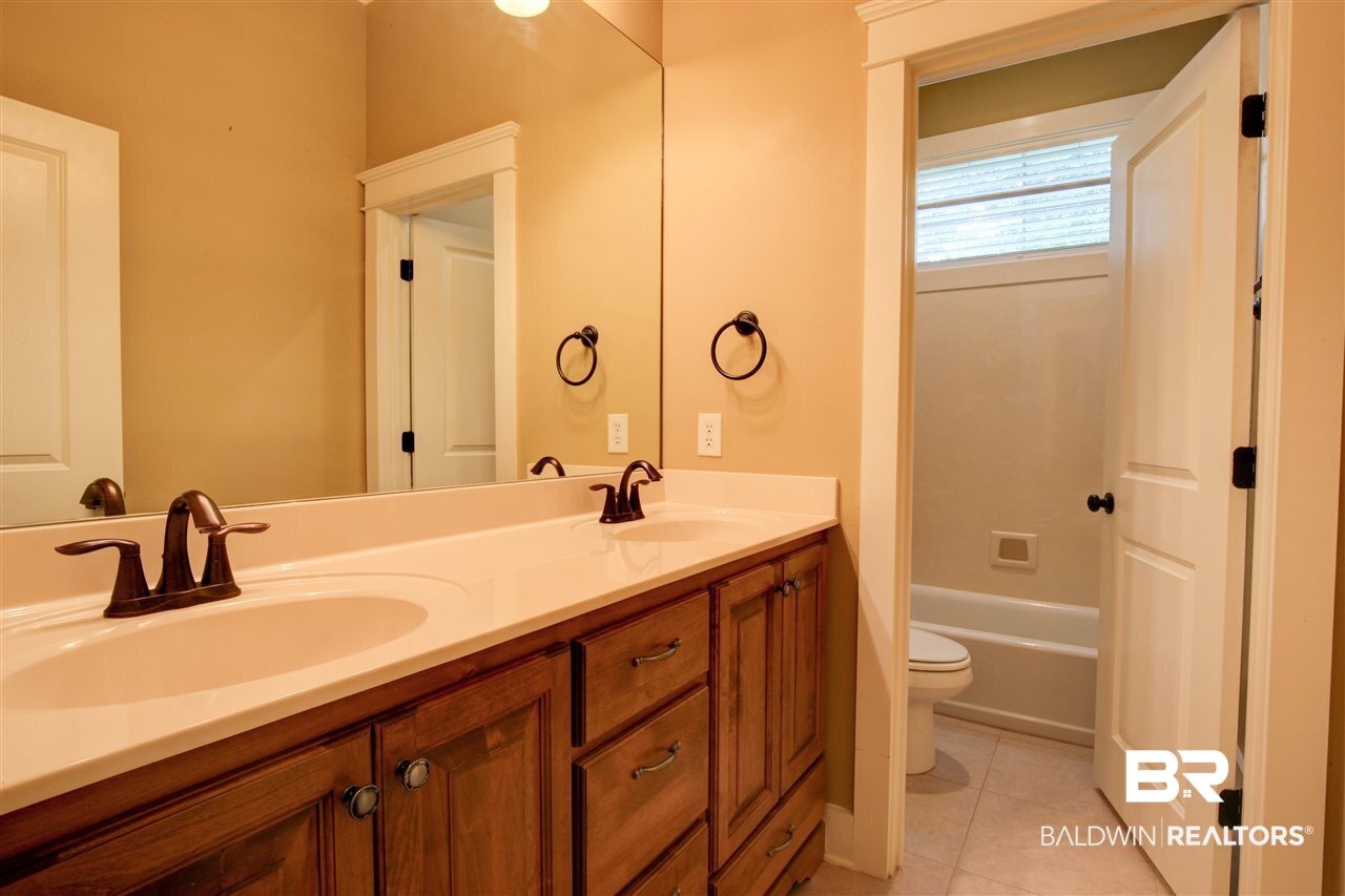 402 Rothley Avenue Fairhope, AL 36532 - Photo 18 of 24