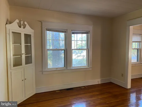 $2,400 | 712 Grove Street, Haddonfield, NJ 08033