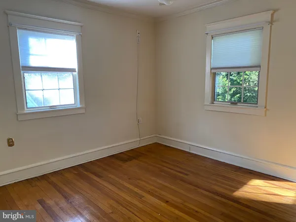 $2,400 | 712 Grove Street, Haddonfield, NJ 08033