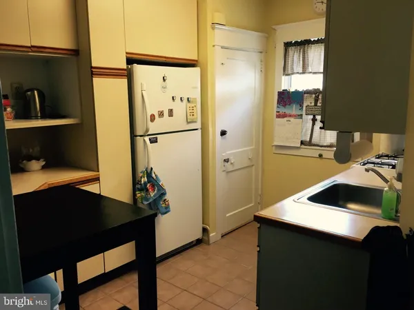 $2,400 | 712 Grove Street, Haddonfield, NJ 08033