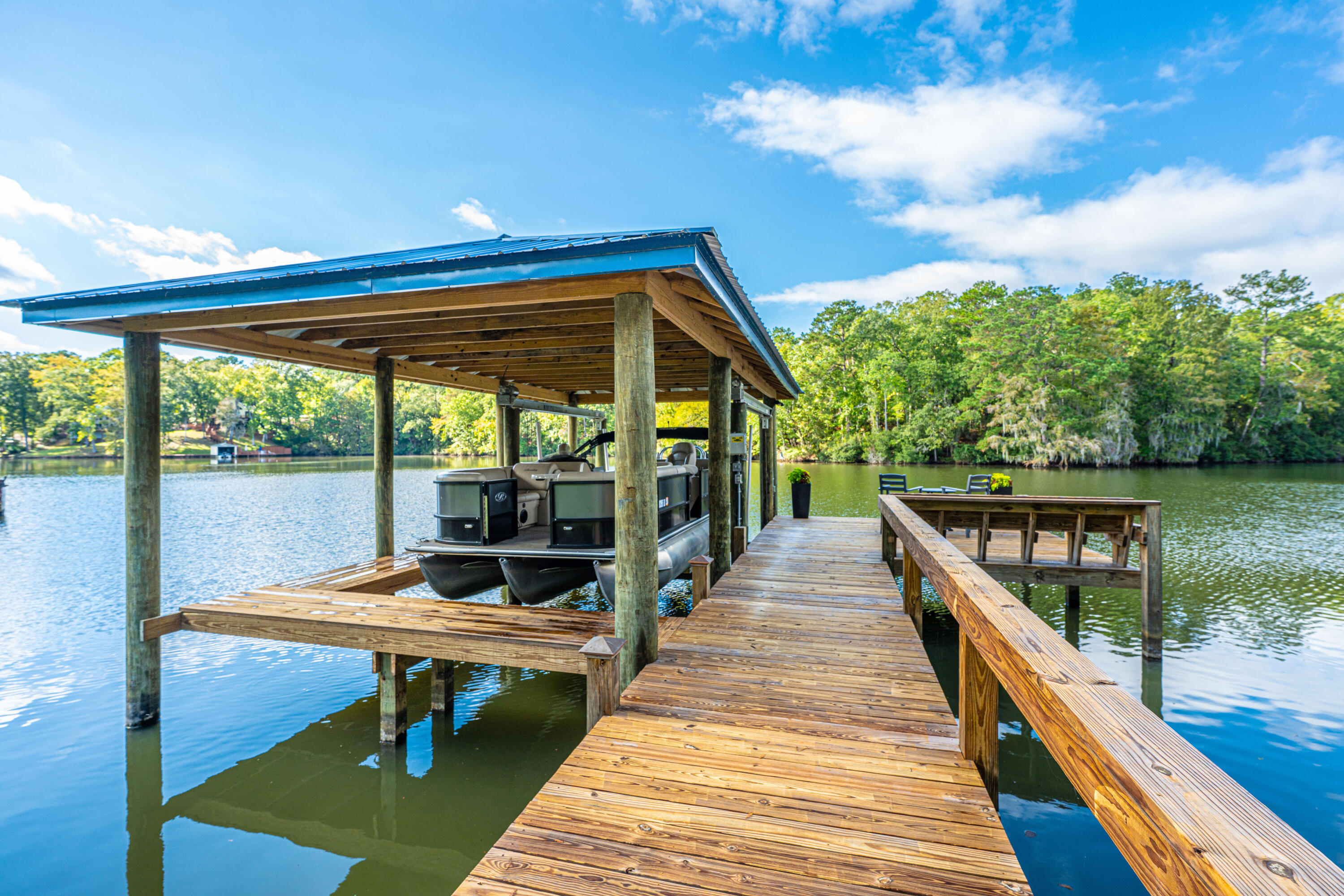 1075 Chapel Branch Road Santee, SC 29142 - Photo 30 of 35 10,000 LB Boat Lift