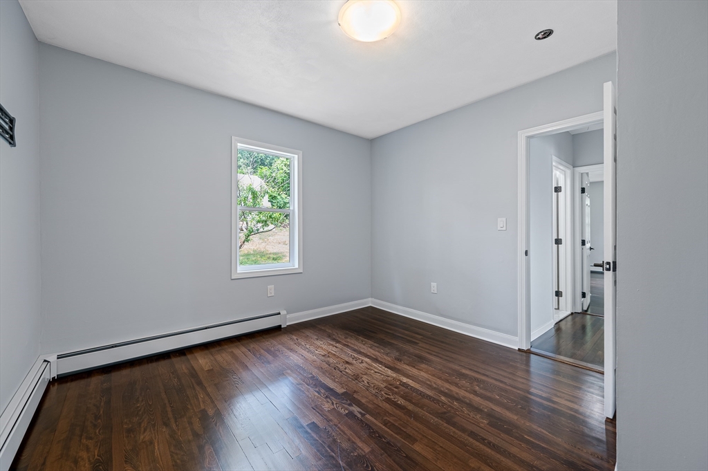 7 Pasadena Parkway Worcester, MA 01605 - Photo 19 of 26