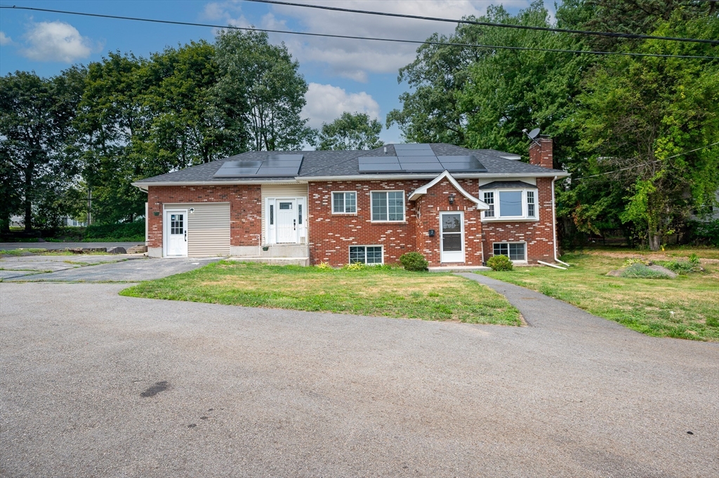 7 Pasadena Parkway Worcester, MA 01605 - Photo 2 of 26