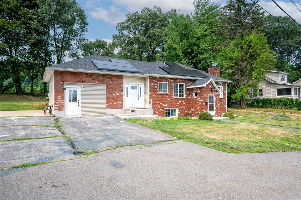 7 Pasadena Parkway Worcester, MA 01605 - Photo 4 of 26