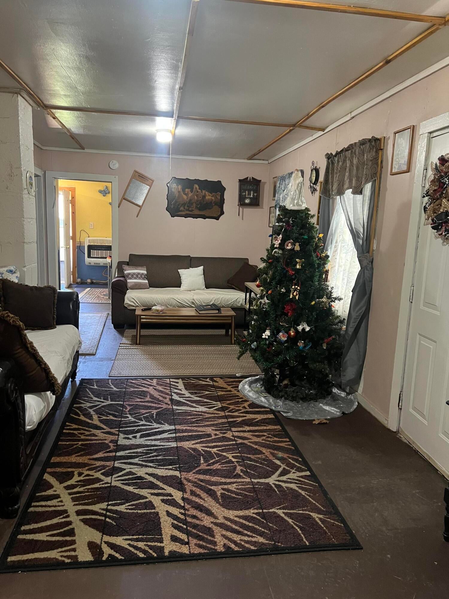 7844 Knobs Road Union, WV 24983 - Photo 8 of 32 Gallery Image 8