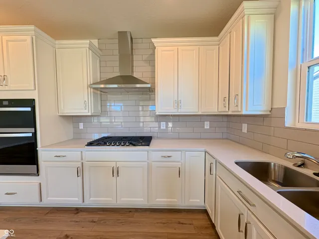 $469,900 | 811 Daisy Street, Greenwood, IN 46143