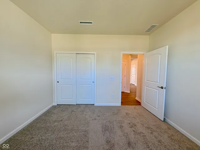 $469,900 | 811 Daisy Street, Greenwood, IN 46143