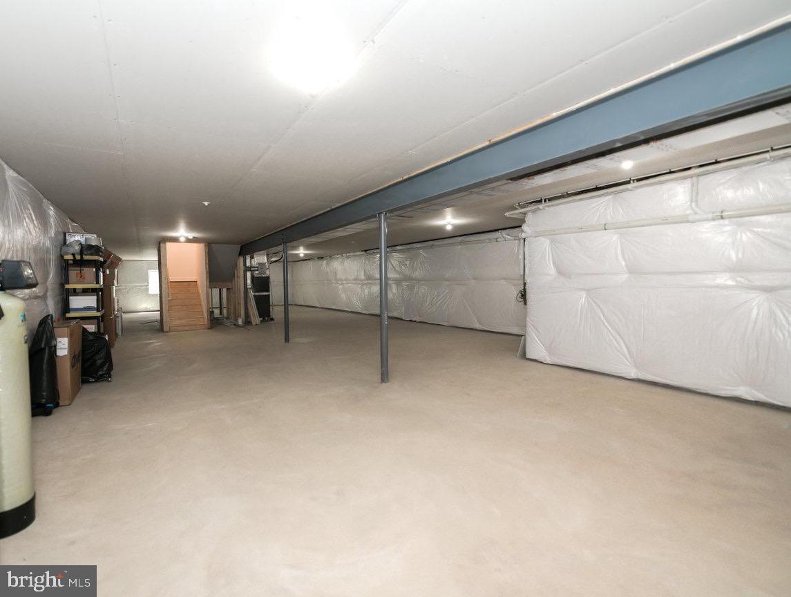 7091 Schoolhouse Road Hershey, PA 17033 - Photo 31 of 37 a view of a room with gym equipment