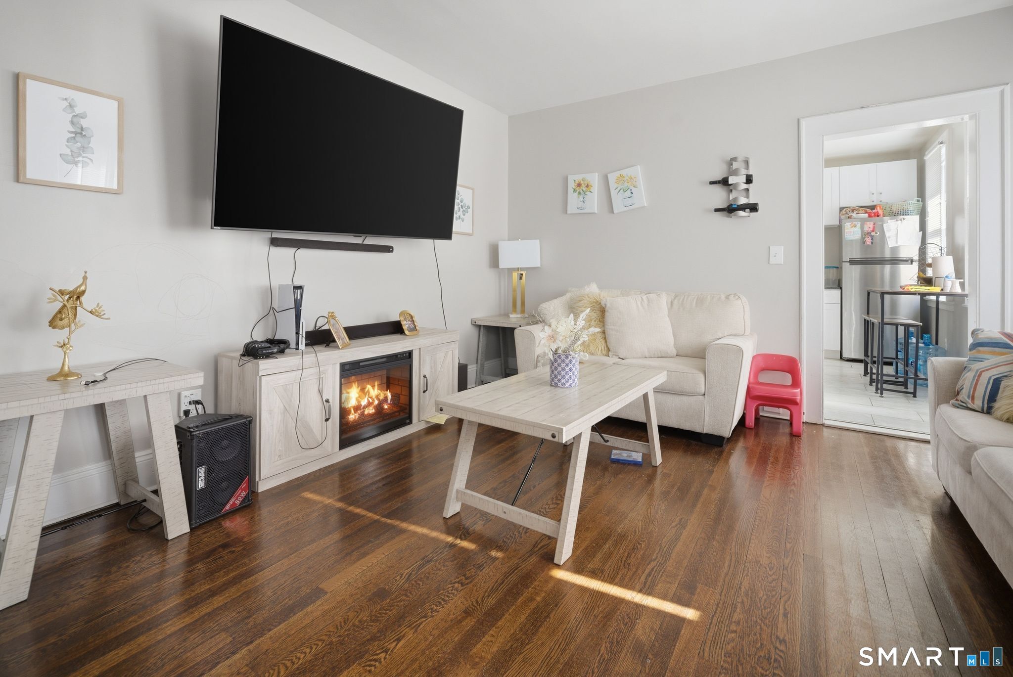 254 Wayne Street Bridgeport, CT 06606 - Photo 19 of 36 Comfortable family space