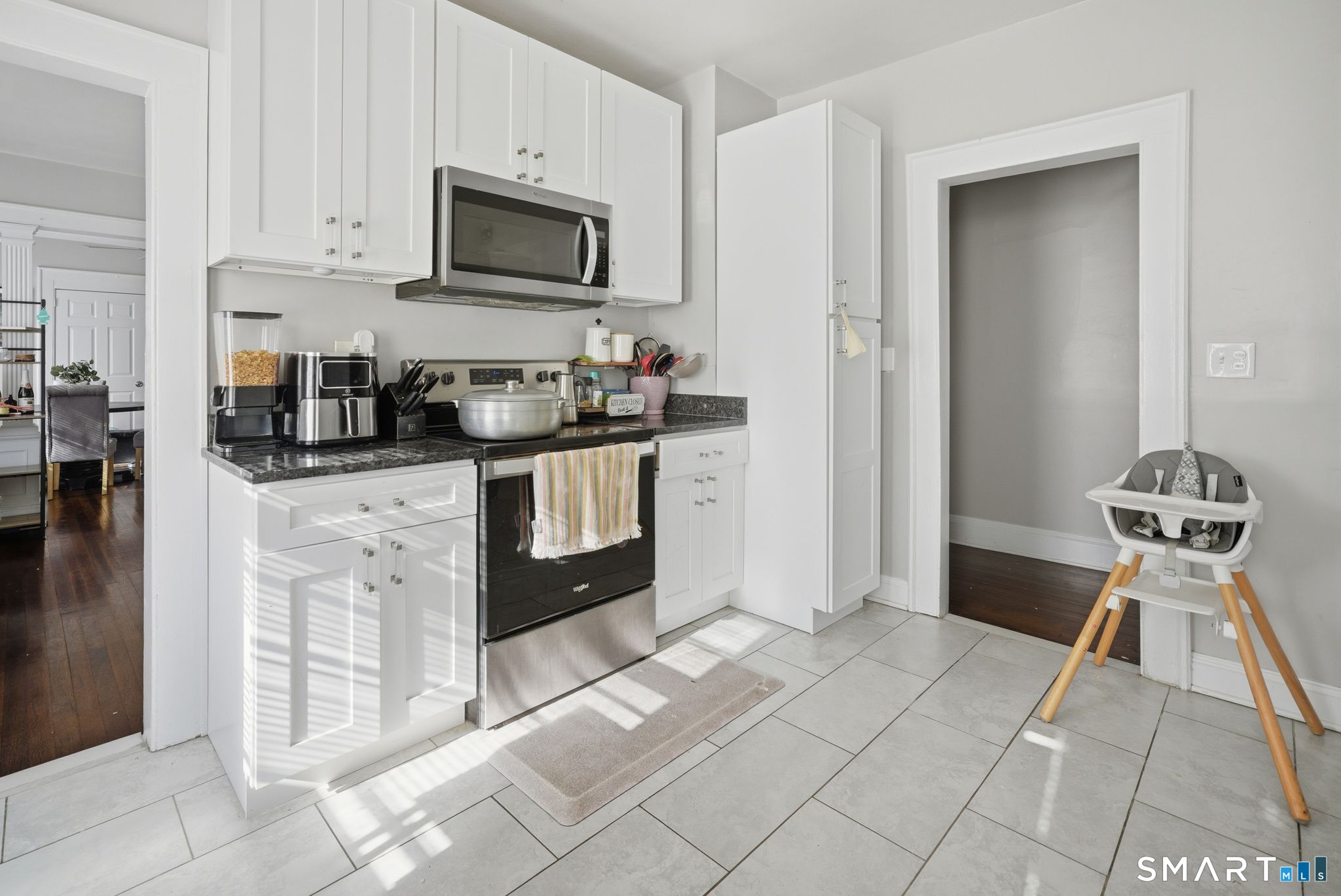 254 Wayne Street Bridgeport, CT 06606 - Photo 21 of 36 beautiful and functional Kitchen
