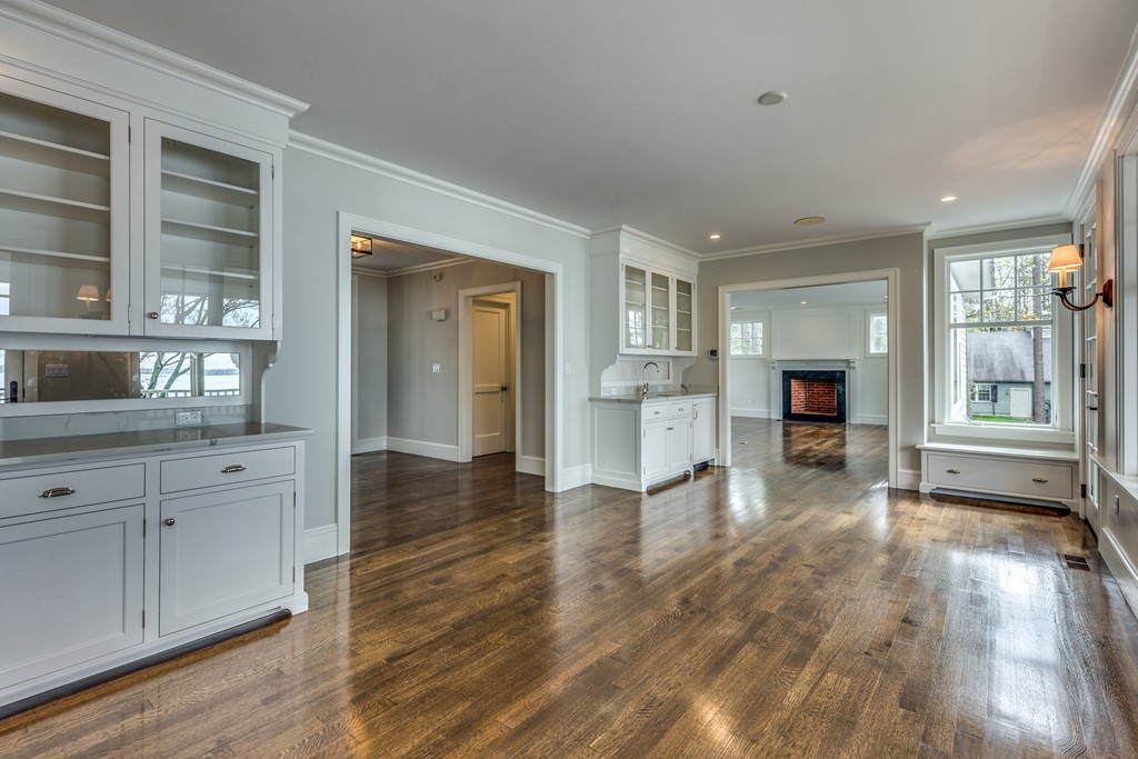 12 Davis Road Marblehead, MA 01945 - Photo 13 of 30