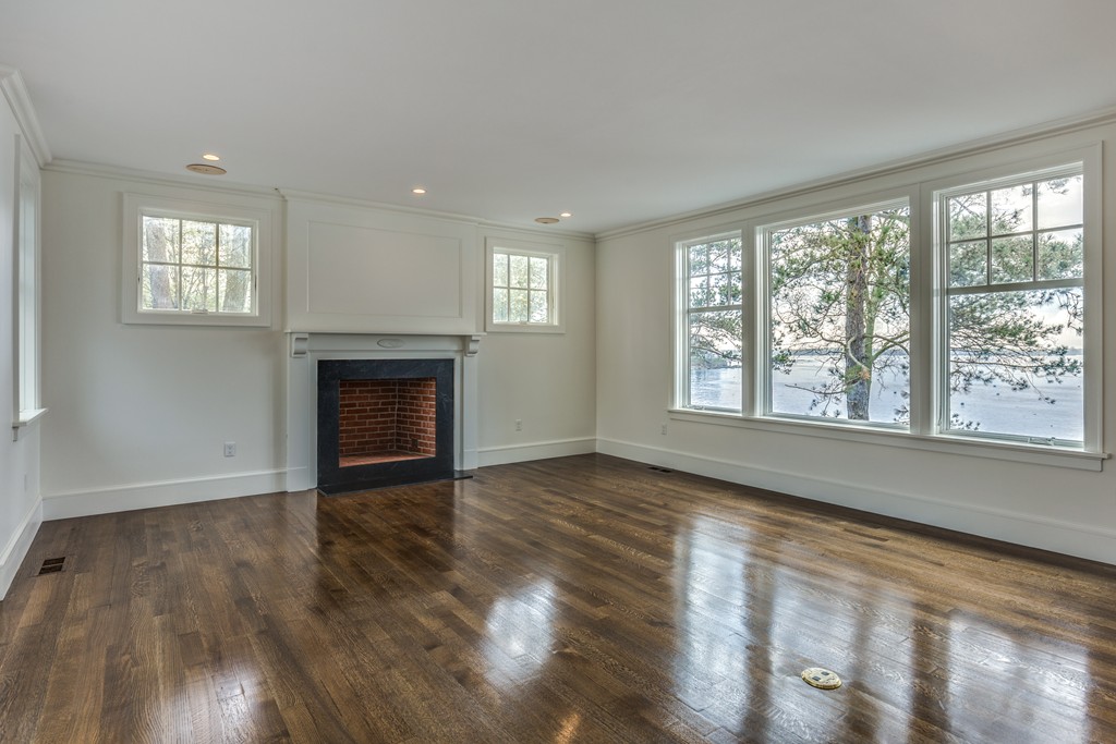 12 Davis Road Marblehead, MA 01945 - Photo 14 of 30