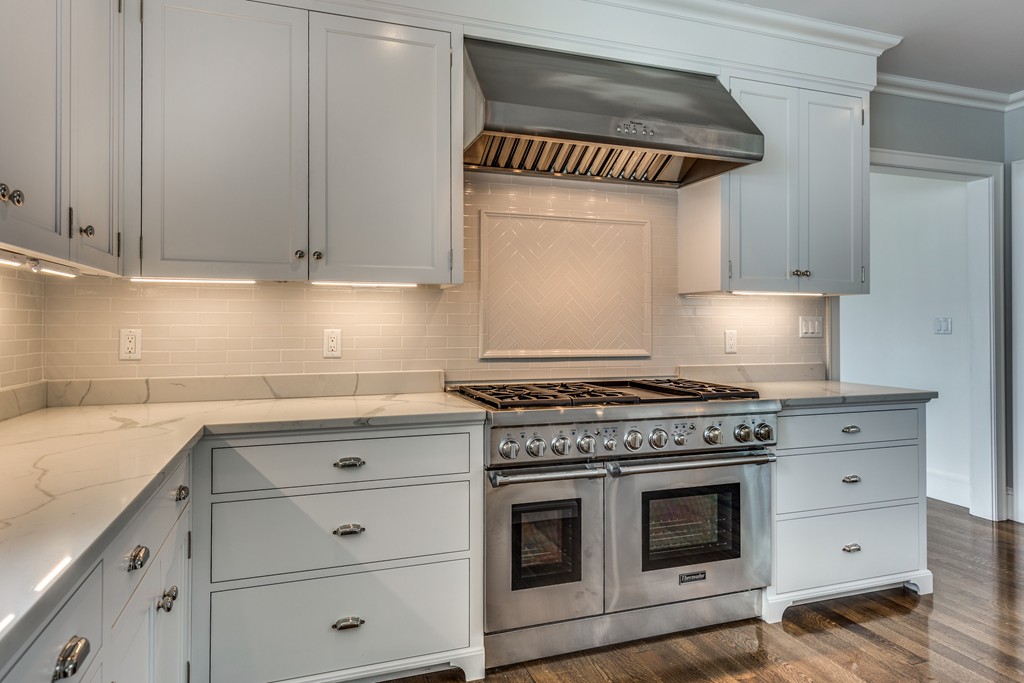 12 Davis Road Marblehead, MA 01945 - Photo 17 of 30