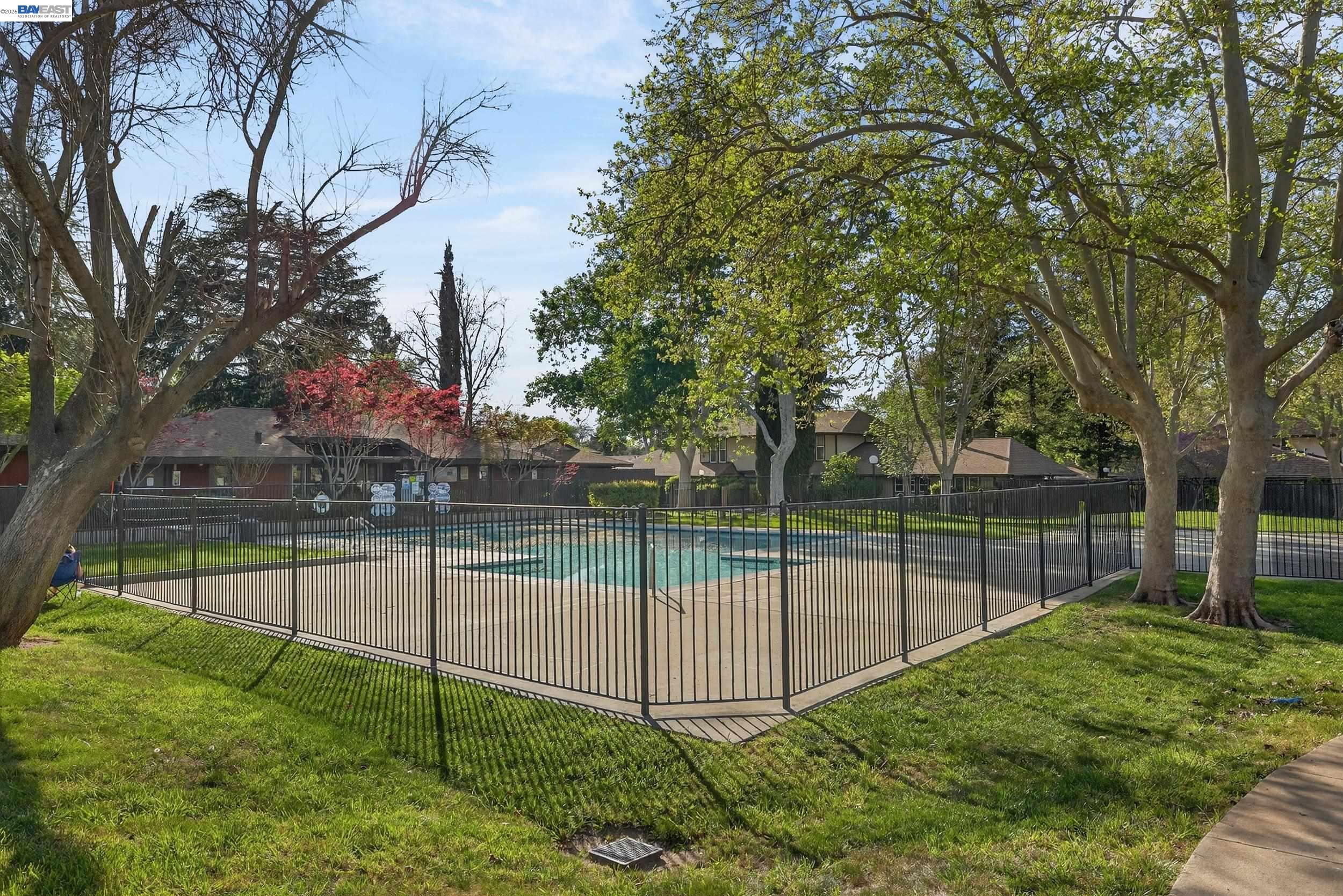5497 Roundtree Drive, Unit D Concord, CA 94521 - Photo 22 of 24