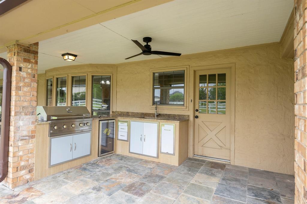 915 West Pleasant Run Road DeSoto, TX 75115 - Photo 36 of 40