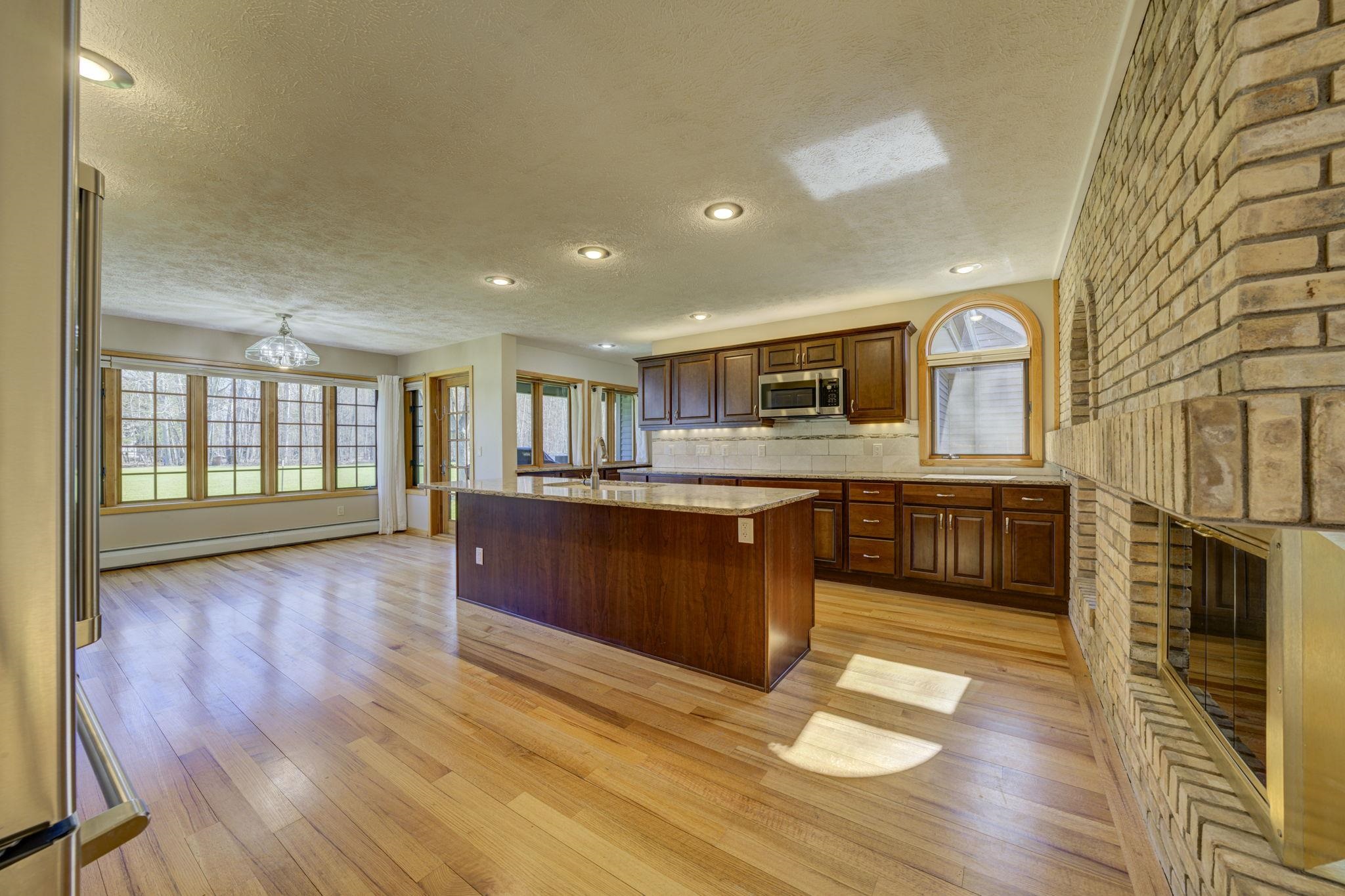 12535 Bluff Road Traverse City, MI 49686 - Photo 13 of 59 Gallery Image 13