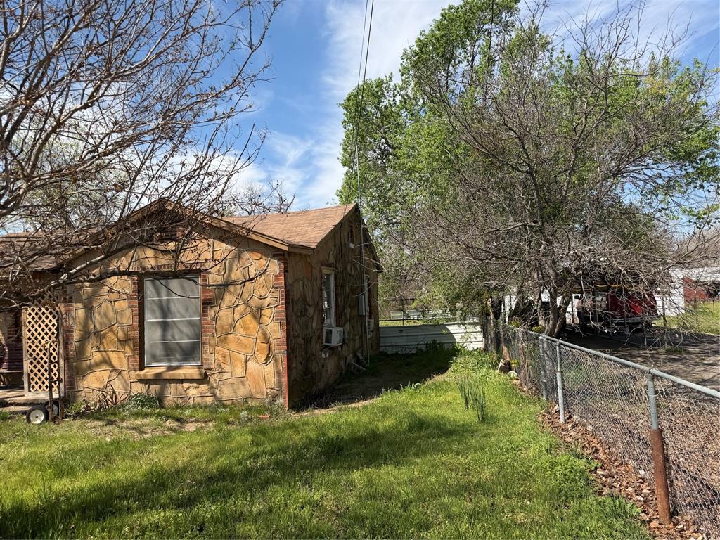 503 North Main Street Rising Star, TX 76471 - Photo 23 of 25